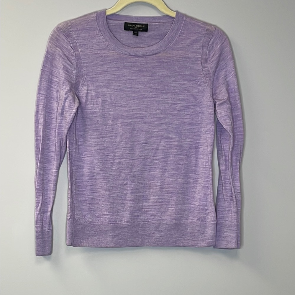 Banana Republic Lavender Crew Neck Sweater